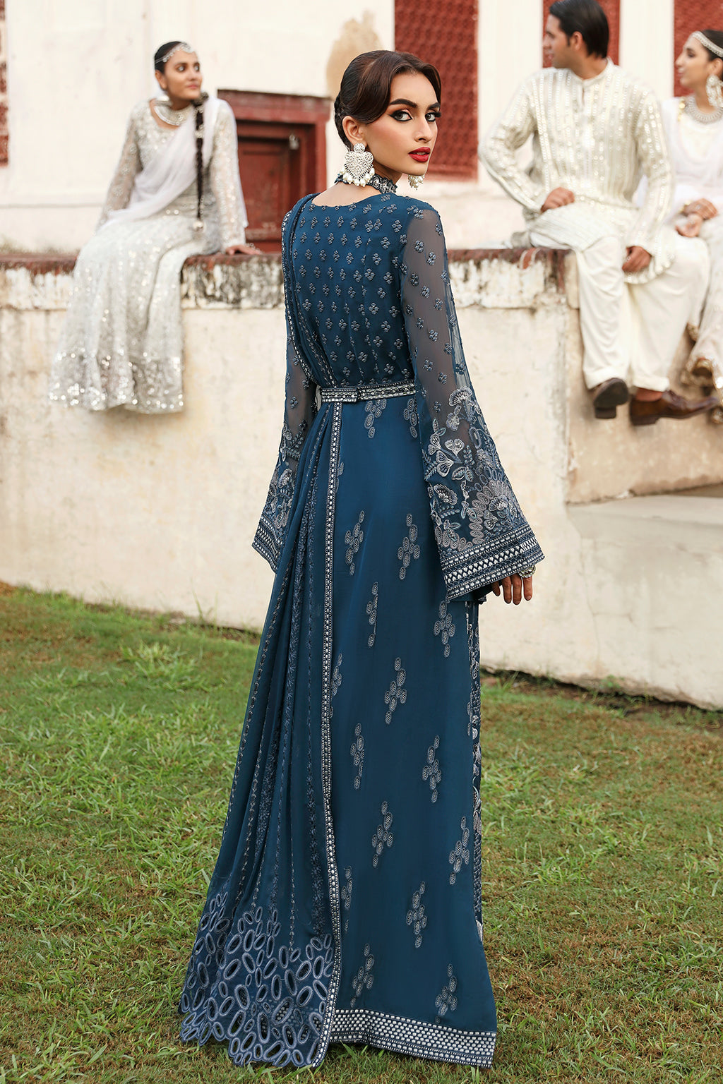 Flossie | Mehak Luxury Formals | FE-802 (A)