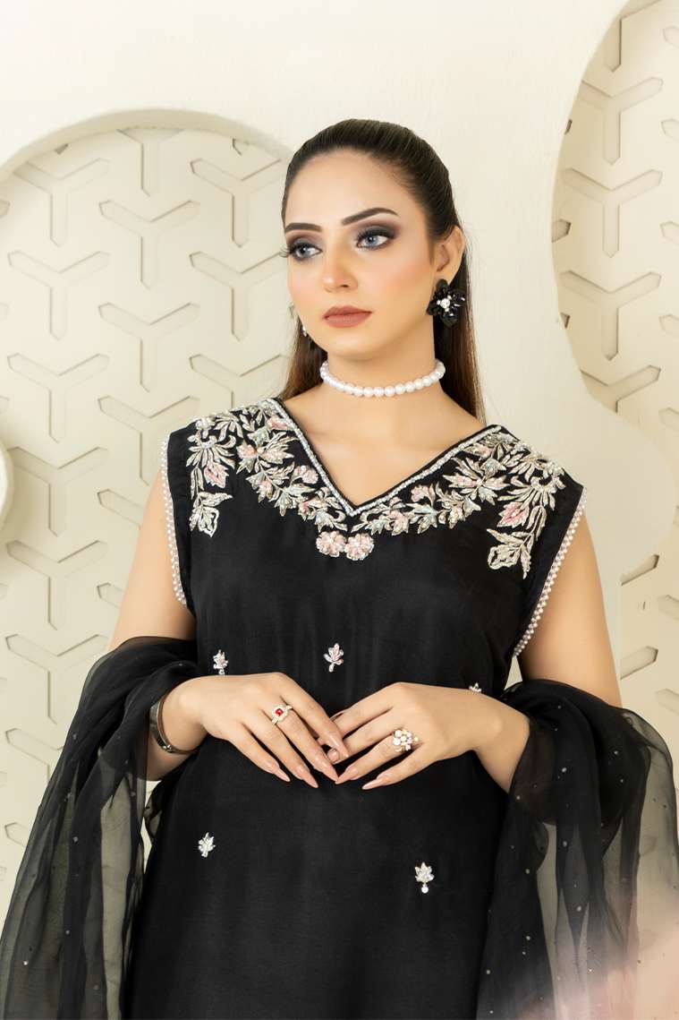 RozaandMina - Black Petunia Shirt and Dupatta - Riwayat-e-khas