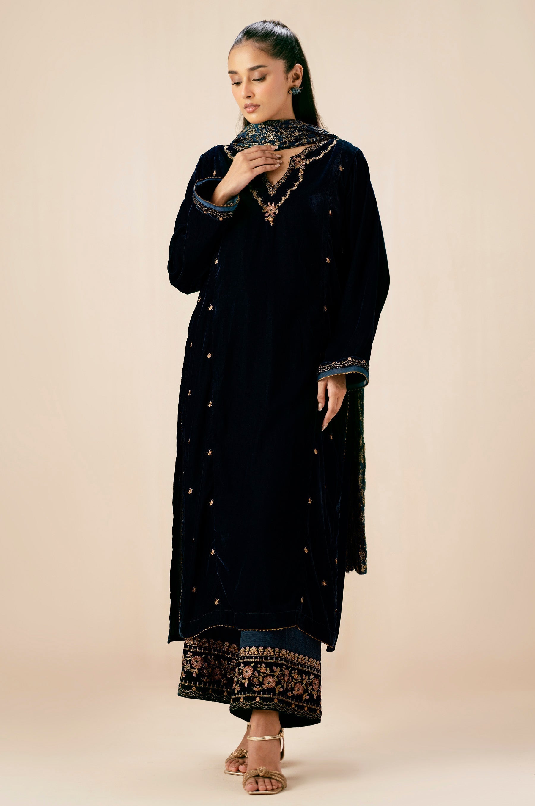 Zeen | Winter Collection | Velvet 11