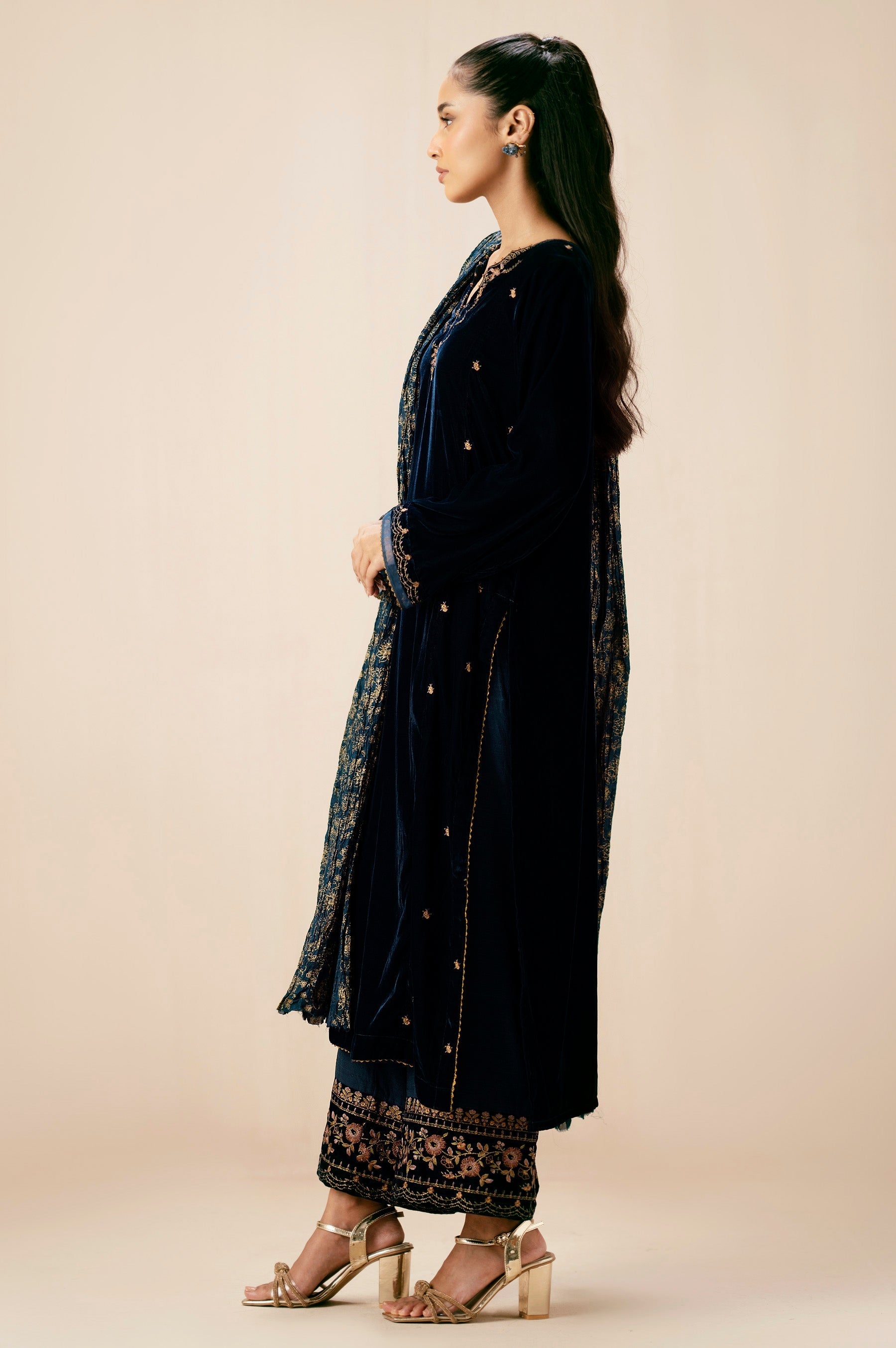 Zeen | Winter Collection | Velvet 11