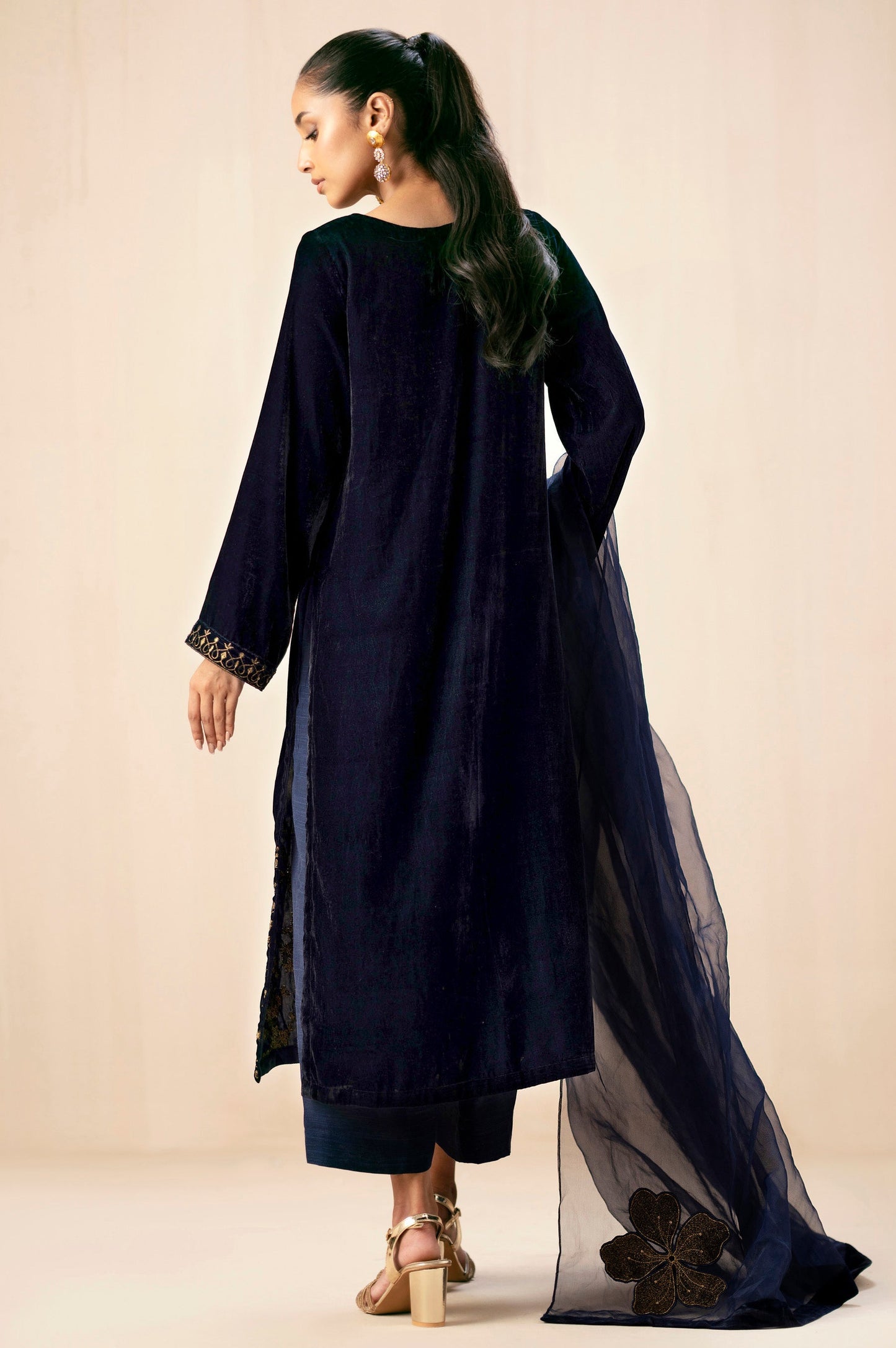 Zeen | Winter Collection | Velvet 13