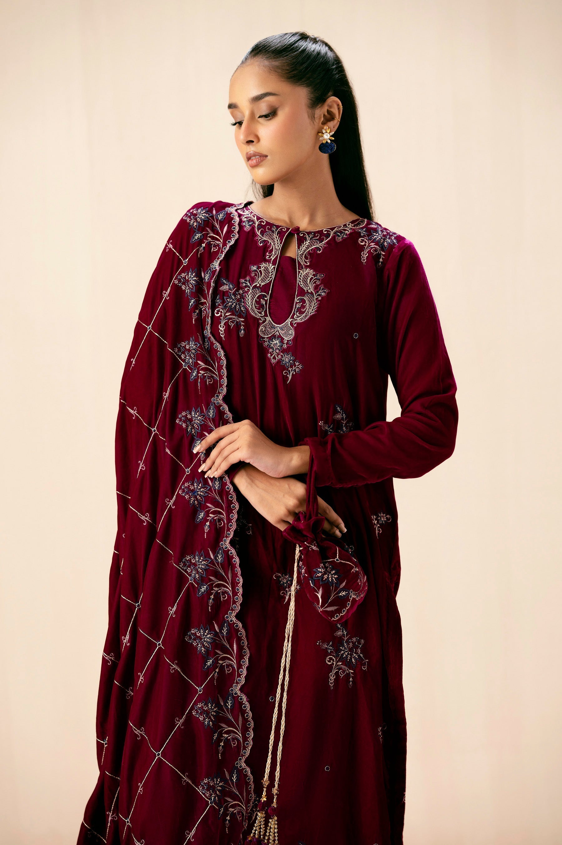 Zeen | Winter Collection | Velvet 25