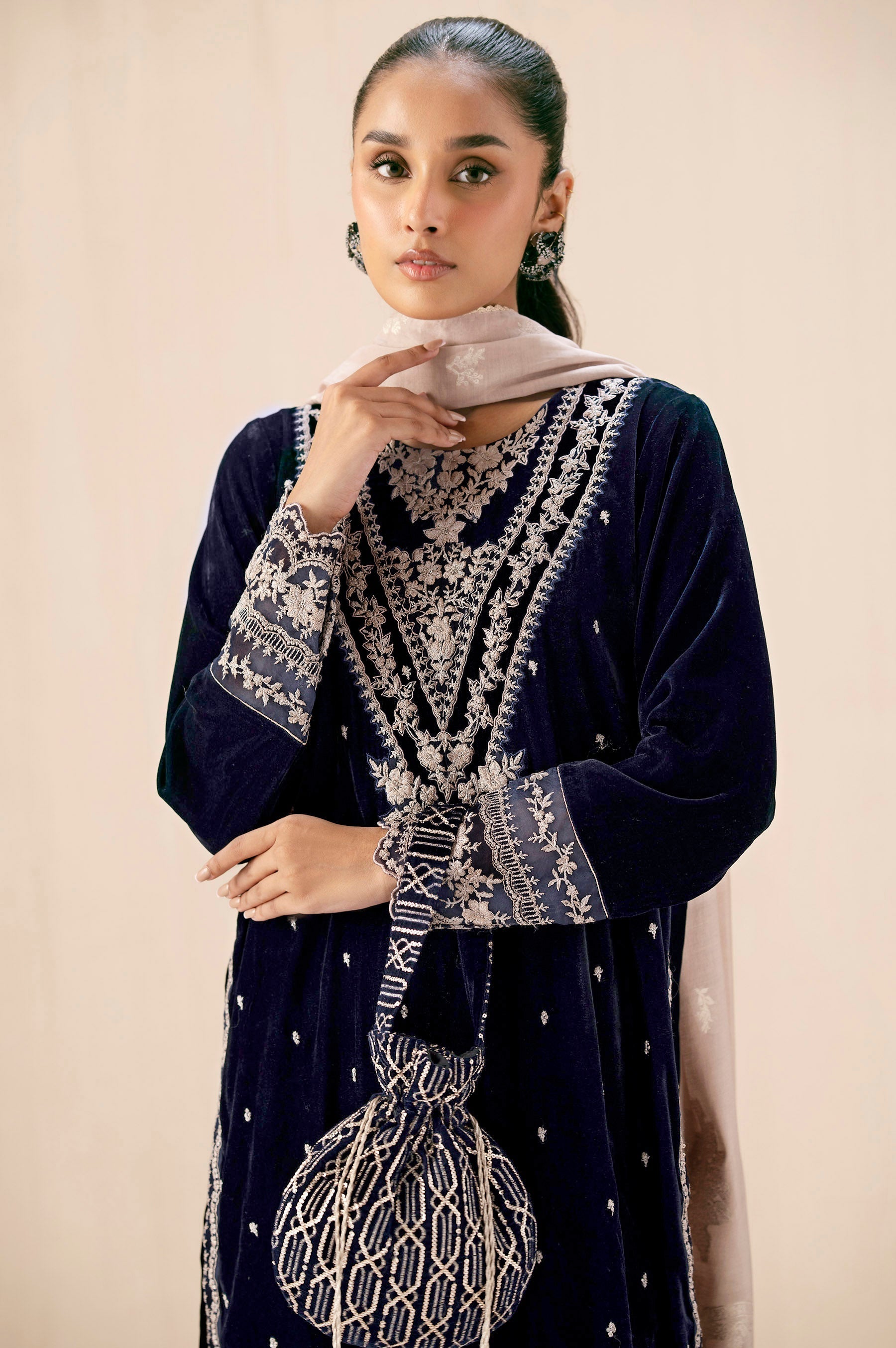 Zeen | Winter Collection | Velvet 26