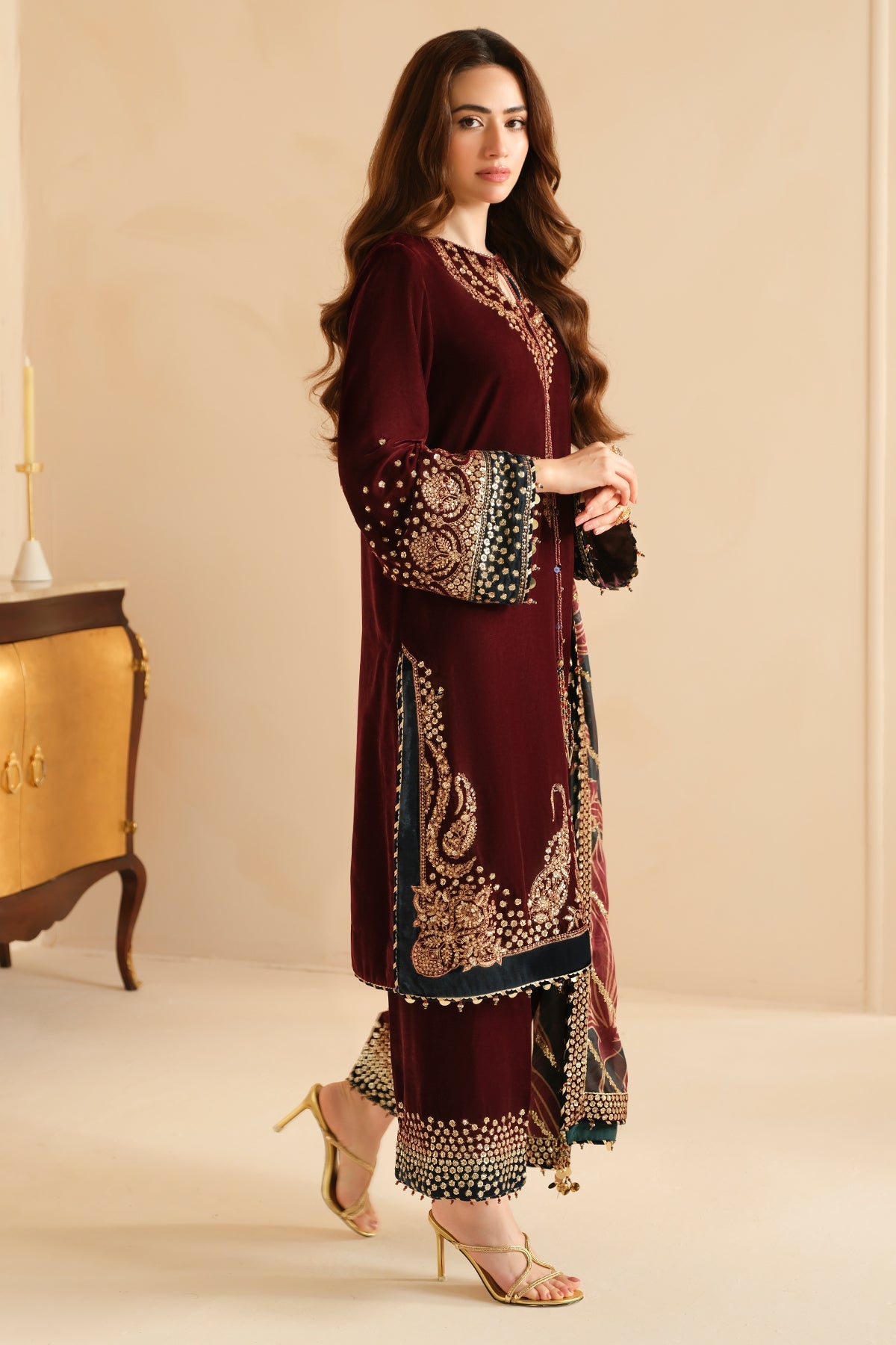 JAZMIN__Embroidered Velvet Formal VF-2038