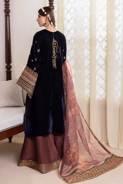 EMBROIDERED VELVET UF-424 - Riwayat-e-khas