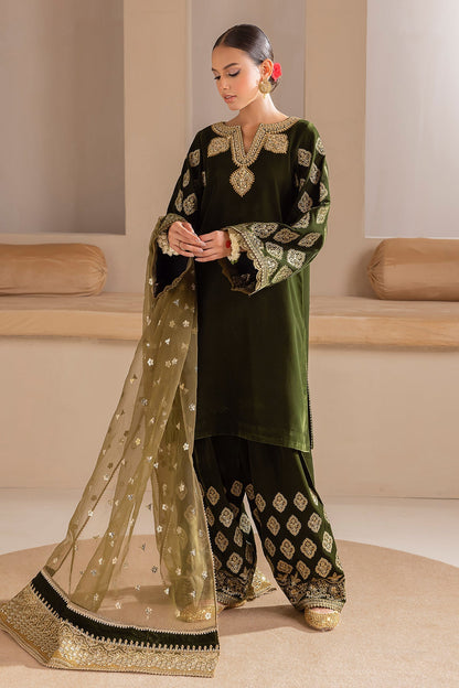 EMBROIDERED VELVET UF-425 - Riwayat-e-khas