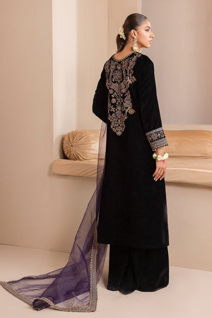 EMBROIDERED VELVET UF-426 - Riwayat-e-khas