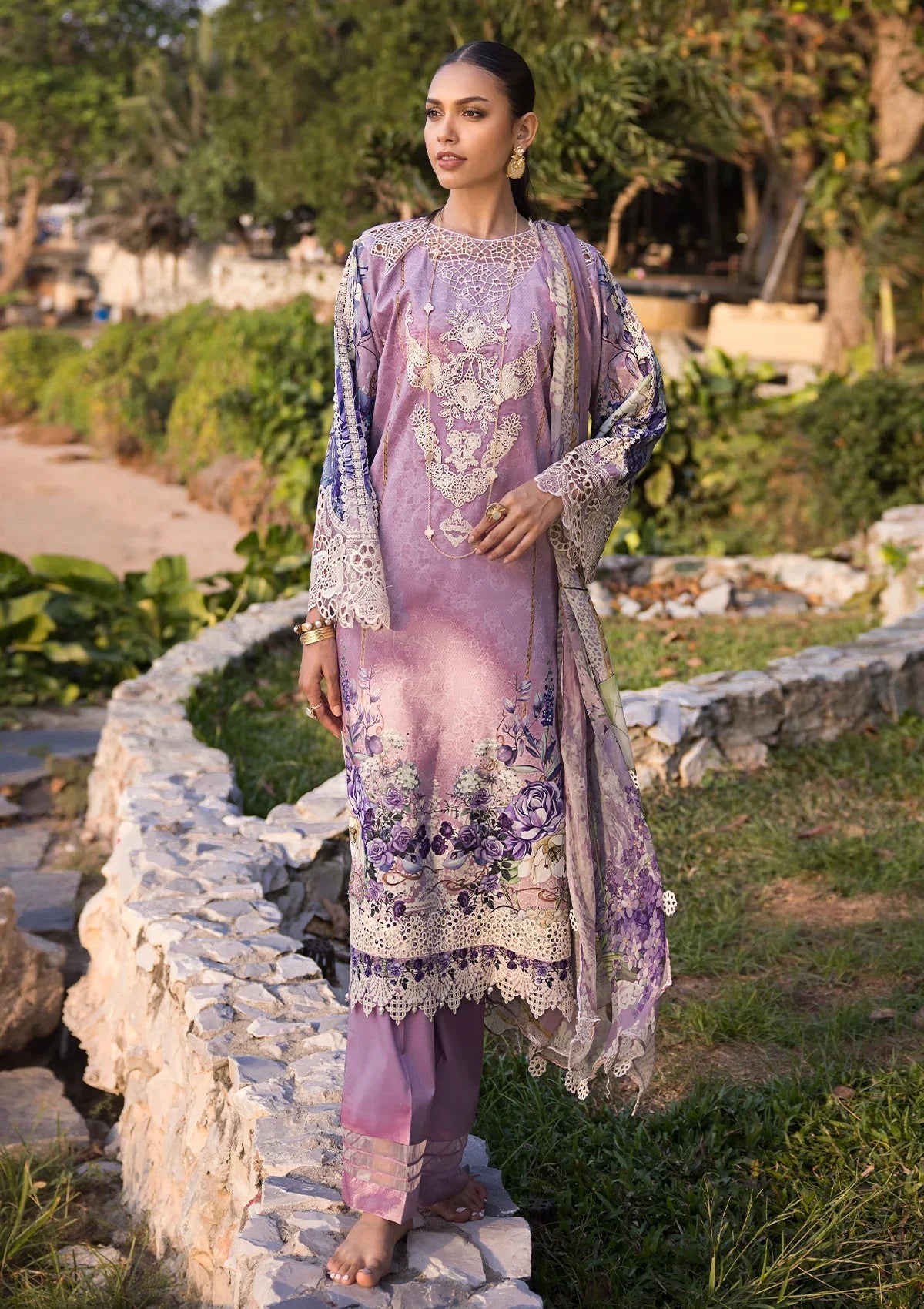 ELAF Signature Embroidered Lawn Unstitched 3Pc Suit ESL-07A CUPID