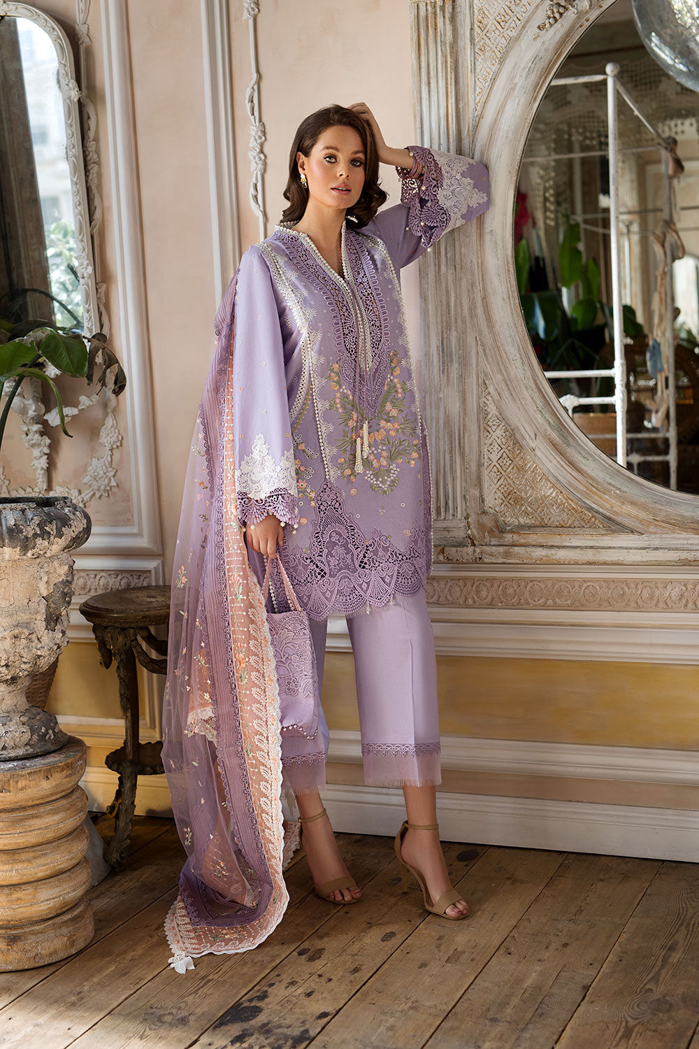 SOBIA NAZIR DESIGN 2B LUXURY LAWN 2023 - Riwayat-e-khas