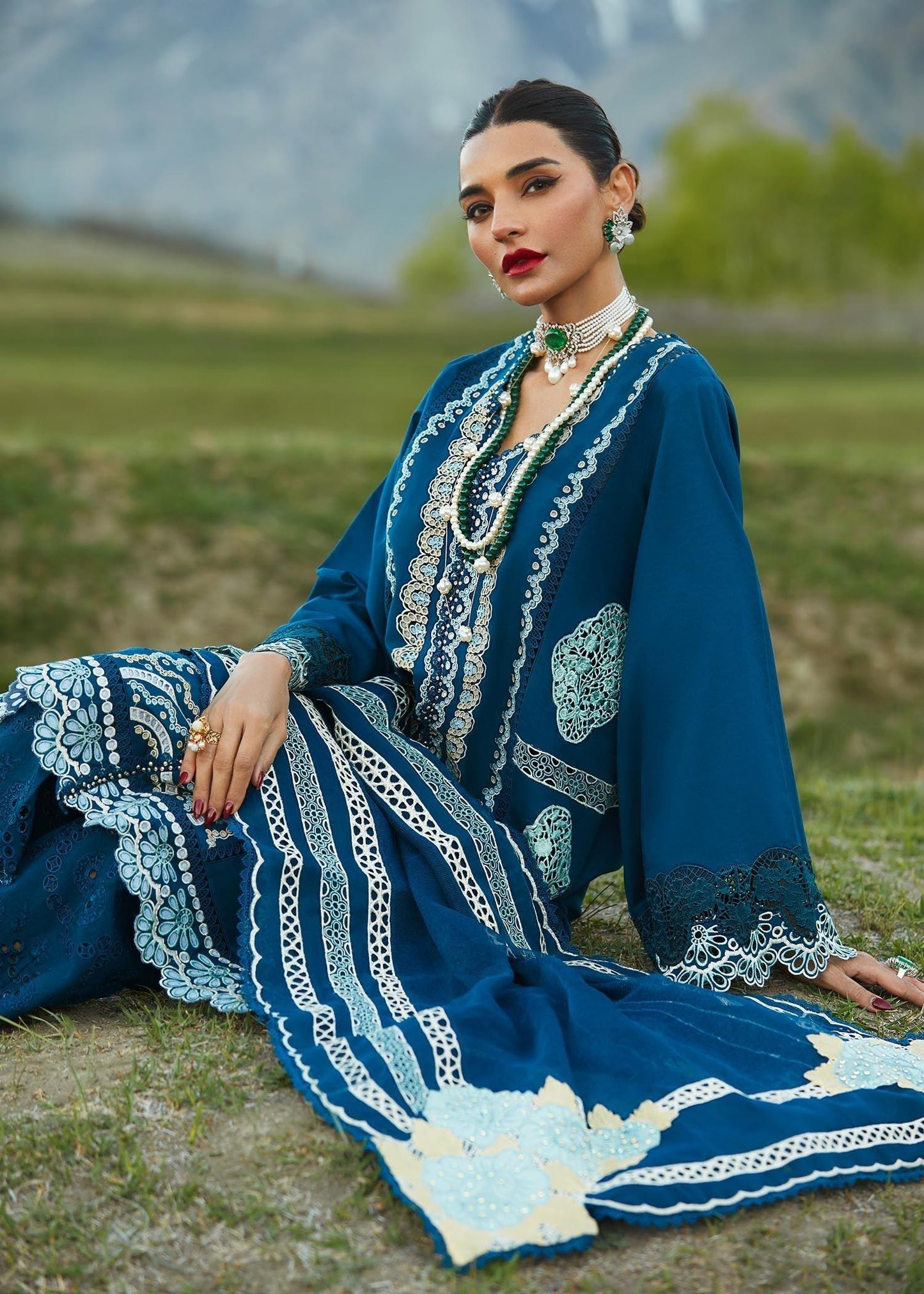 CRIMSON LUXE LAWN Medley of Lace - D7 A Stitched - Riwayat-e-khas