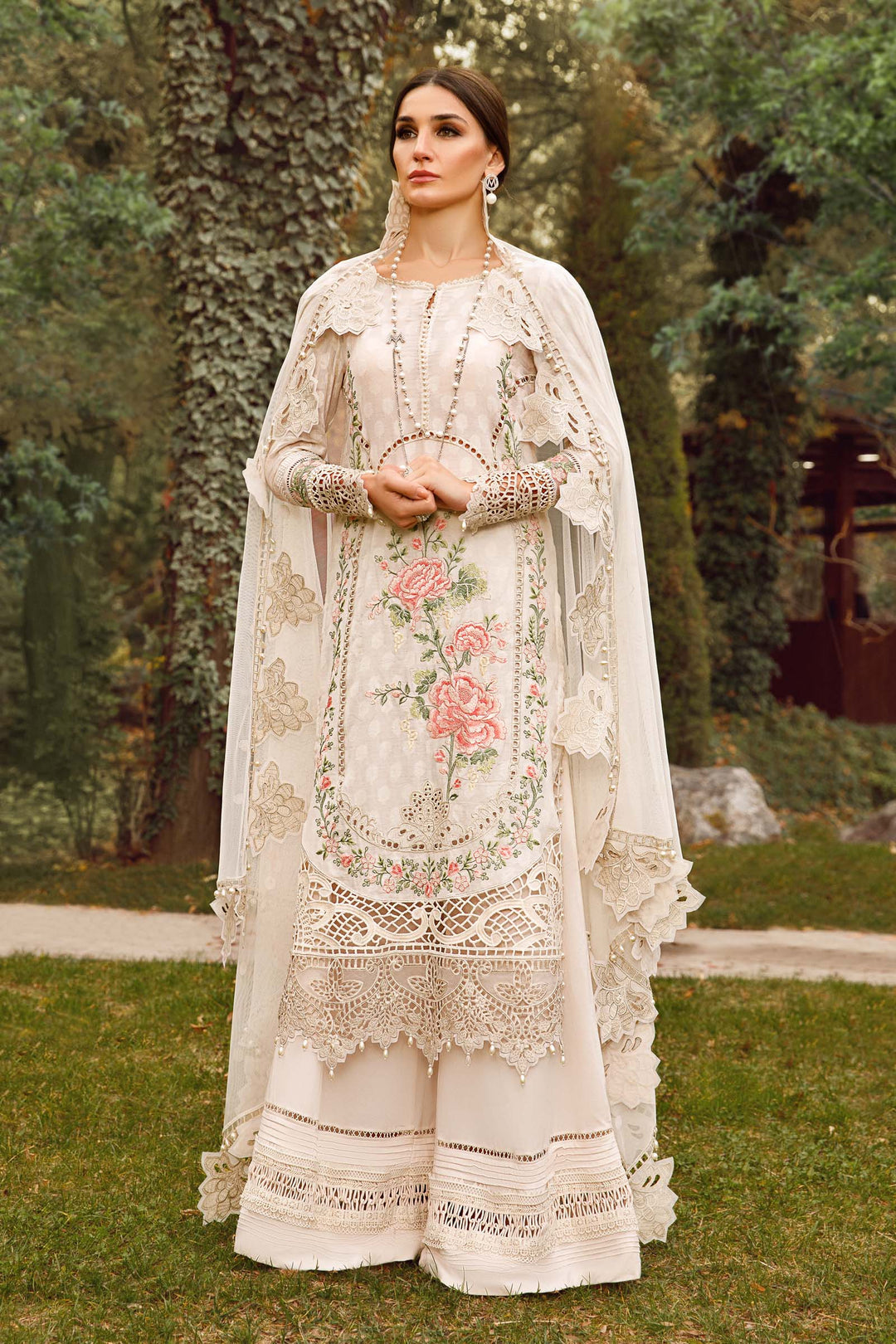 MARIA B EMBROIDED LAWN D-2302-A - Riwayat-e-khas