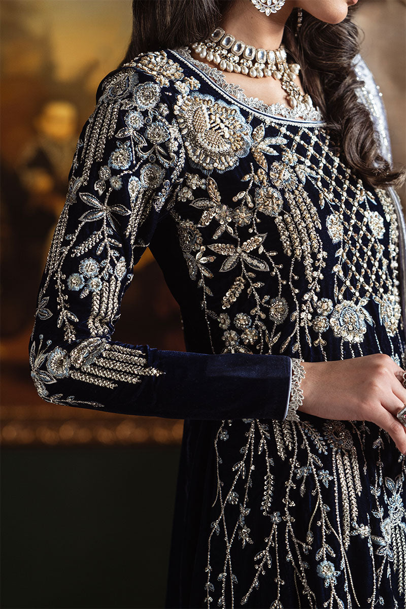 Niloufer by Mushq Embroidered Velvet Unstitched 3Pc Suit MV23-03 YASMIN - Riwayat-e-khas