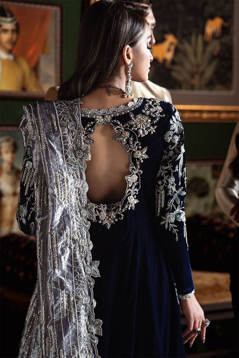 Niloufer by Mushq Embroidered Velvet Unstitched 3Pc Suit MV23-03 YASMIN - Riwayat-e-khas