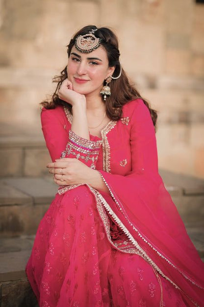 Aaniat Pairhan Pink - Riwayat-e-khas