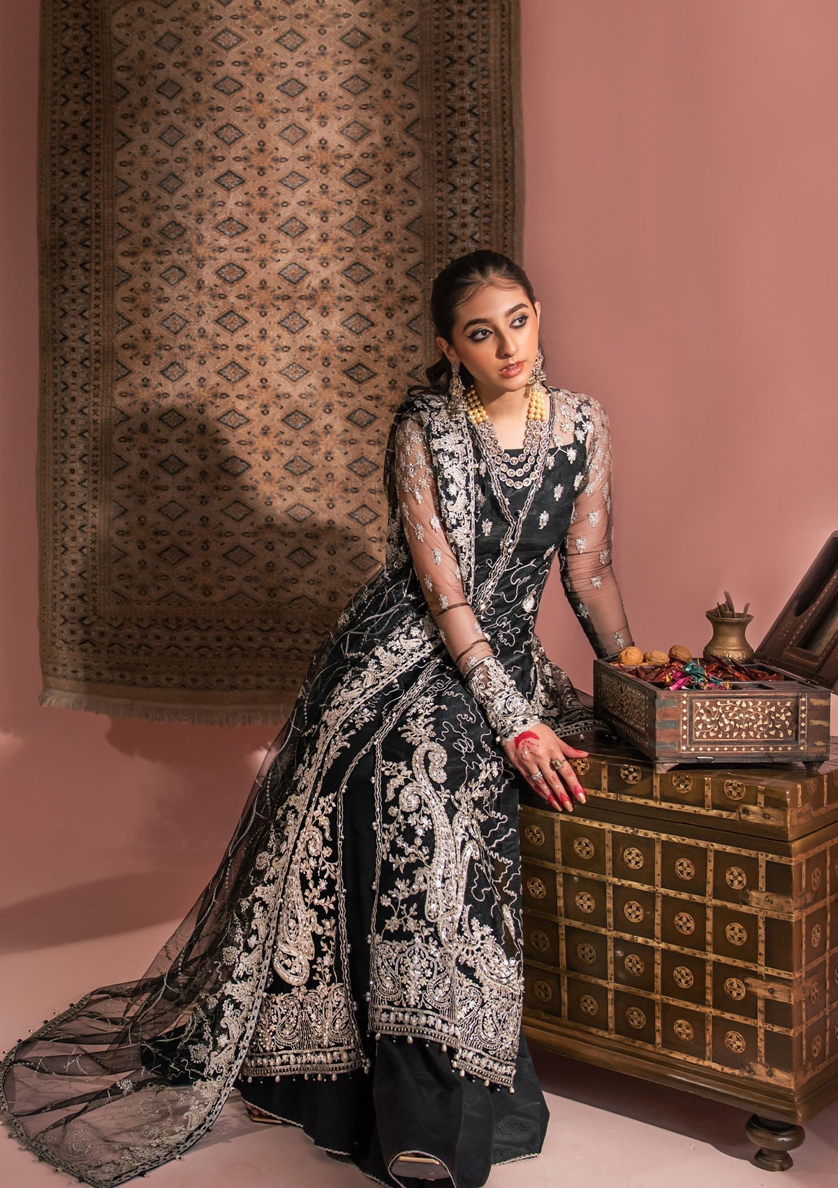 AIK-WEDDING FESTIVE '23 - LOOK 06 - Riwayat-e-khas